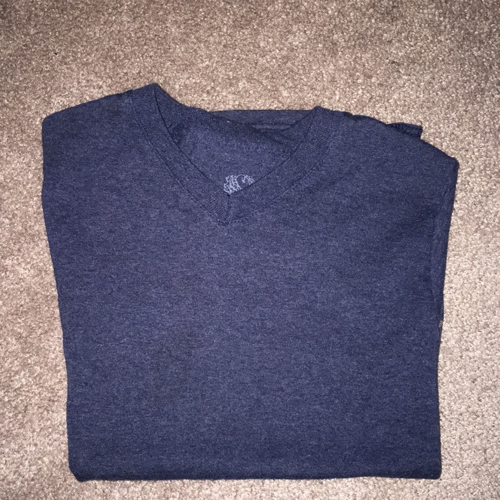 Boys vneck t shirt